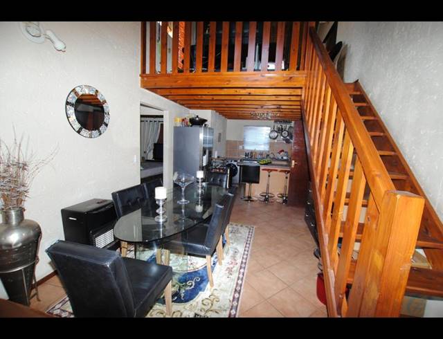 2 BEDROOM APARTMENT FOR SALE IN LONEHILL